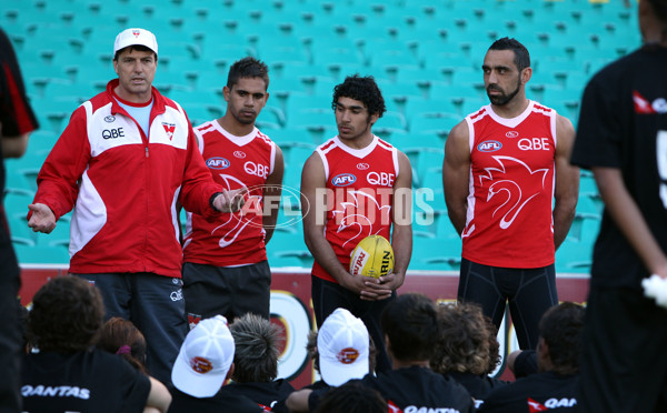 AFL 2010 Media - AFL Qantas Kickstart Camp 190810 - 215659