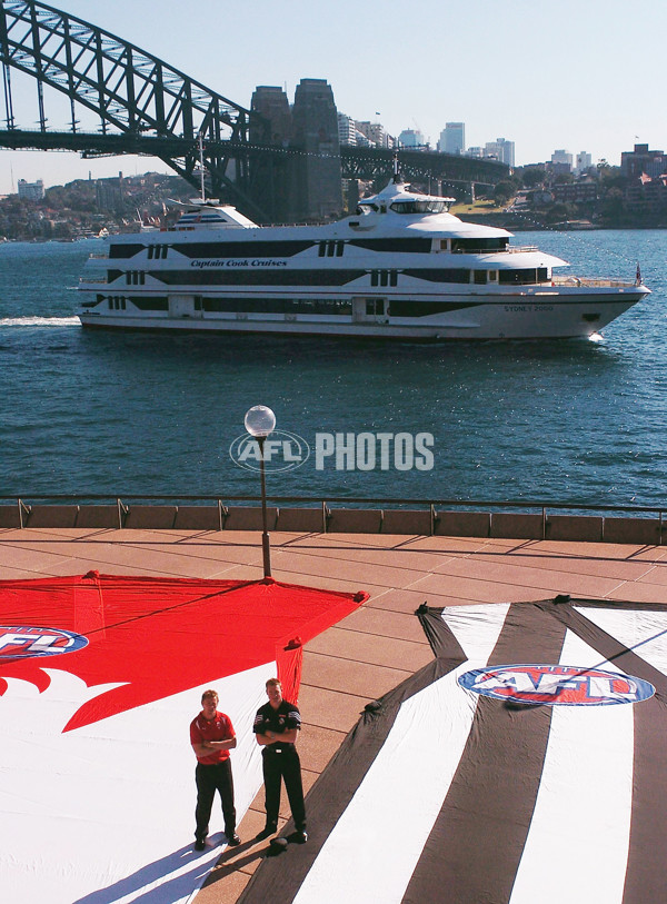 AFL 2004 Media - Sydney v Collingwood Match Launch 220604 - 116171