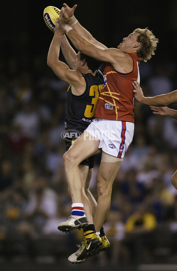 AFL 2004 Wizard Cup Rd 1 - Richmond v Western Bulldogs - 117037