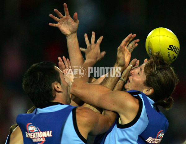 AFL 2005 Practice Match - Sydney Swans v Essendon - 175784
