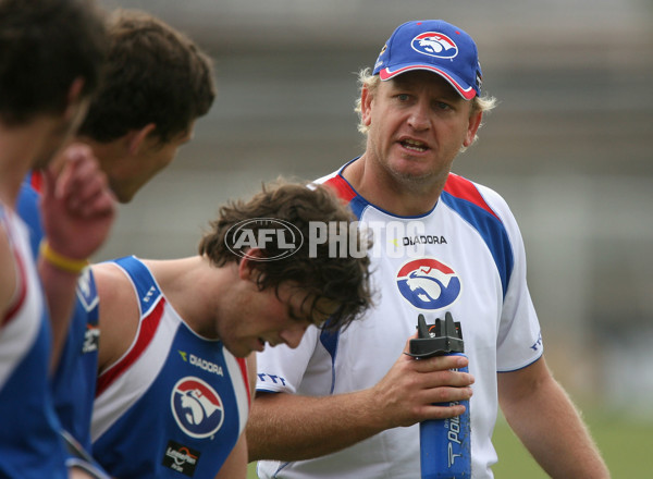 AFL Media - Western Bulldogs Training 131107 - 20156