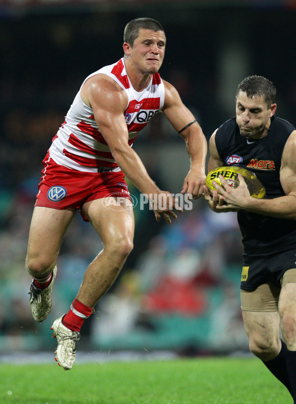 AFL 2011 Rd 06 - Sydney v Carlton - 228875