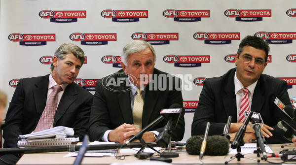 AFL Media - AFL 2006 Annual Report Briefing - 3097