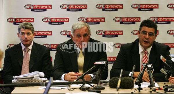 AFL Media - AFL 2006 Annual Report Briefing - 3085