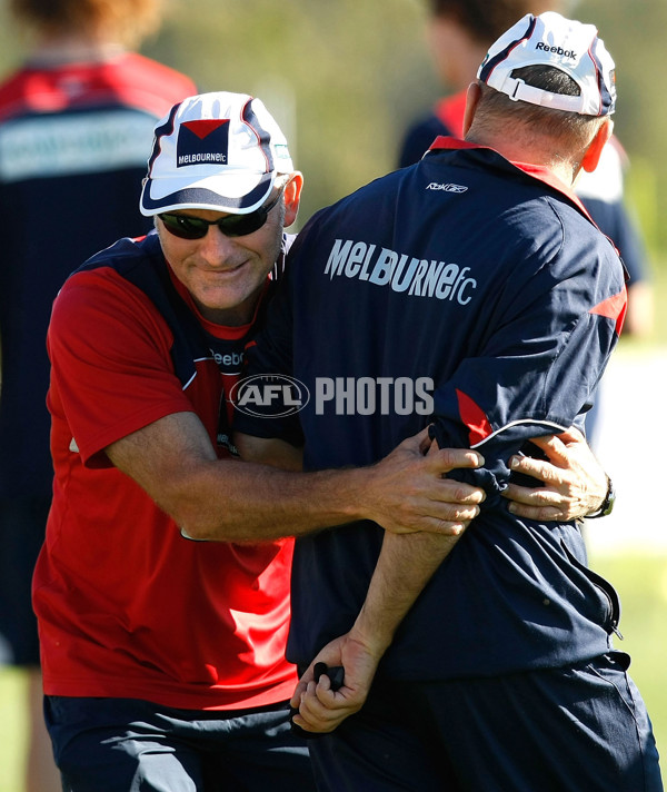 AFL 2014 Media - Dean Bailey Obit - 316428