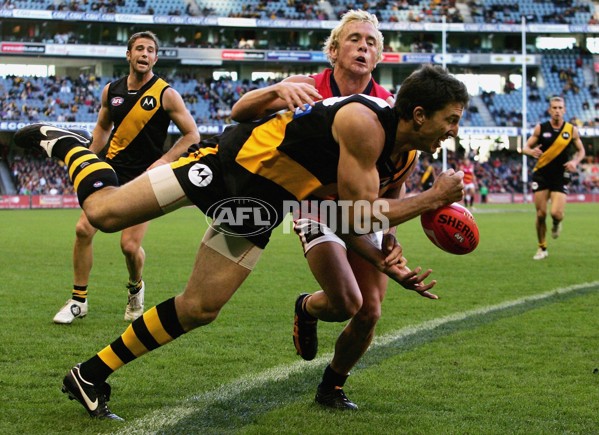 AFL 2006 Rd 8 - Richmond v Adelaide Crows - 41140