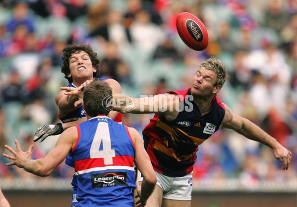 AFL 2006 Rd 20 - Western Bulldogs v Adelaide Crows - 45316