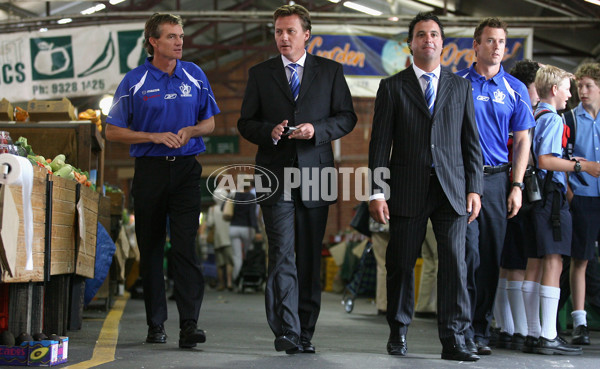 AFL 2008 Media - Kangaroos sponsor announcement 050208 - 47675
