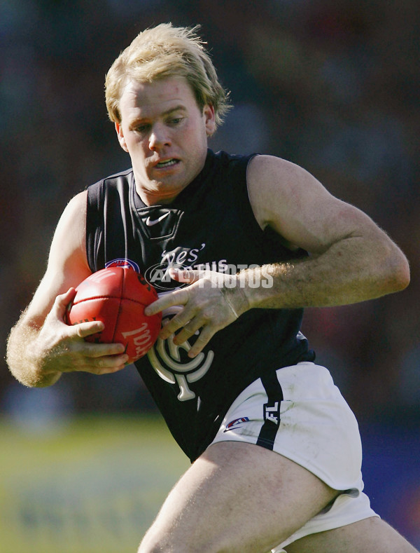 AFL 2005 Rd 10 - Adelaide v Carlton - 49632