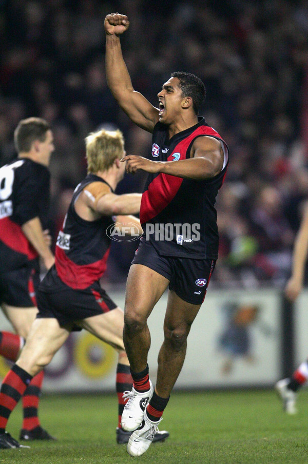 AFL 2005 Rd 13 - Essendon v St Kilda - 51375