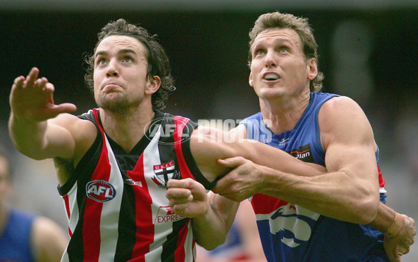 AFL 2005 Rd 14 - Western Bulldogs v St Kilda - 59286