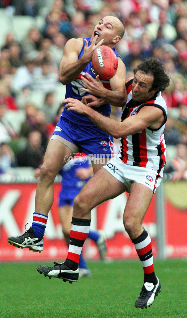 AFL 2005 Rd 14 - Western Bulldogs v St Kilda - 62078