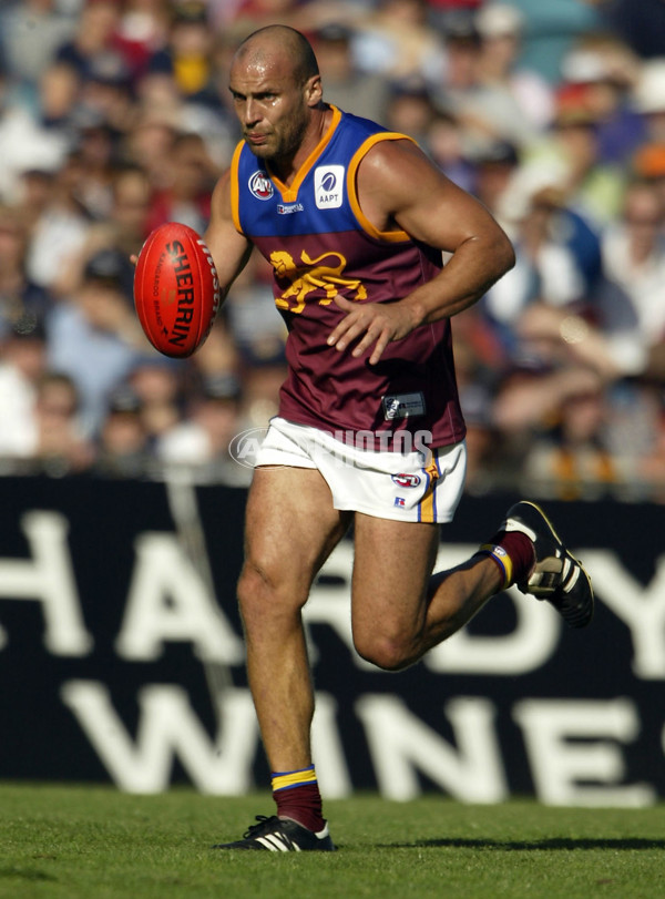 AFL 2004 Rd 2 - Adelaide v Brisbane Lions - 63188