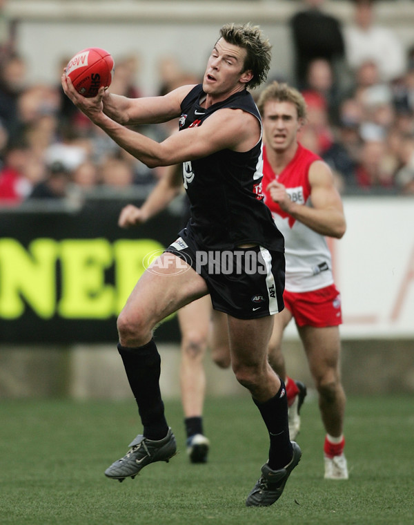 AFL 2004 Rd 14 - Carlton Blues v Sydney Swans - 64144