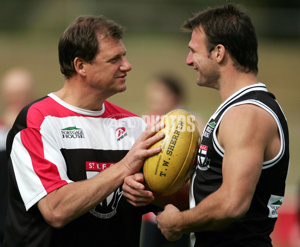 AFL 2004 Media - St Kilda Training 090904 - A-37055910