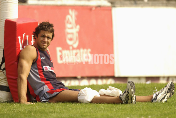 AFL 2003 Media - Melbourne Training 130103 - 118799