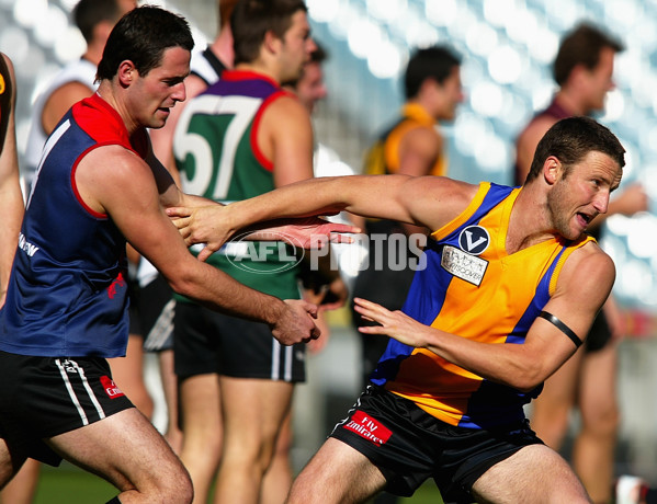 AFL 2003 Media - Collingwood Training 040603 - 124506