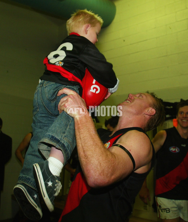AFL 2003 Rd 17 - Essendon v Melbourne - 128135