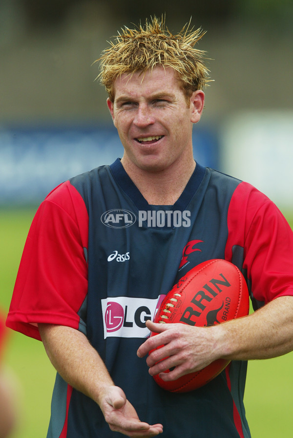 AFL 2002 Media - Melbourne Training 261102 - 134341