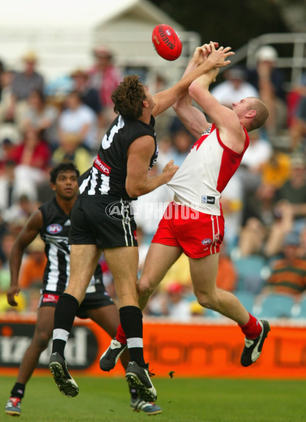 AFL 2002 Trial Match - Sydney v Essendon - 135504