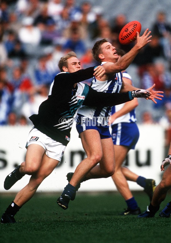 AFL 1999 Rd 10 - Kangaroos v Port Adelaide - 138357