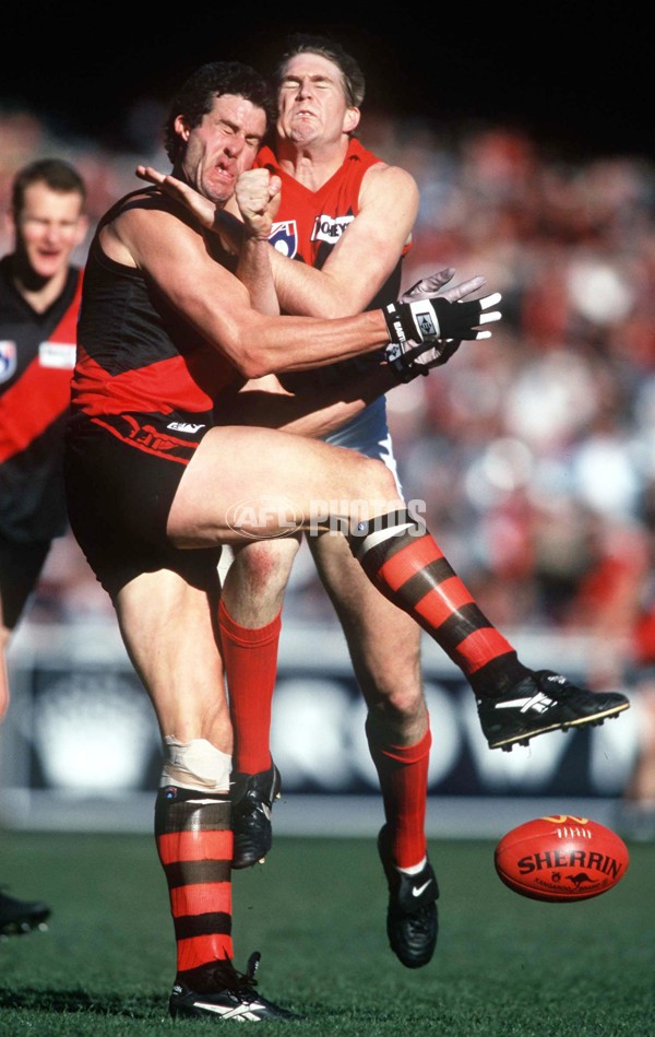 AFL 1997 Rd 14 - Essendon v Melbourne - A-37475570