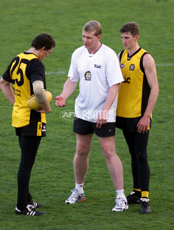 AFL 2001 Media - Richmond Training 030901 - 147094