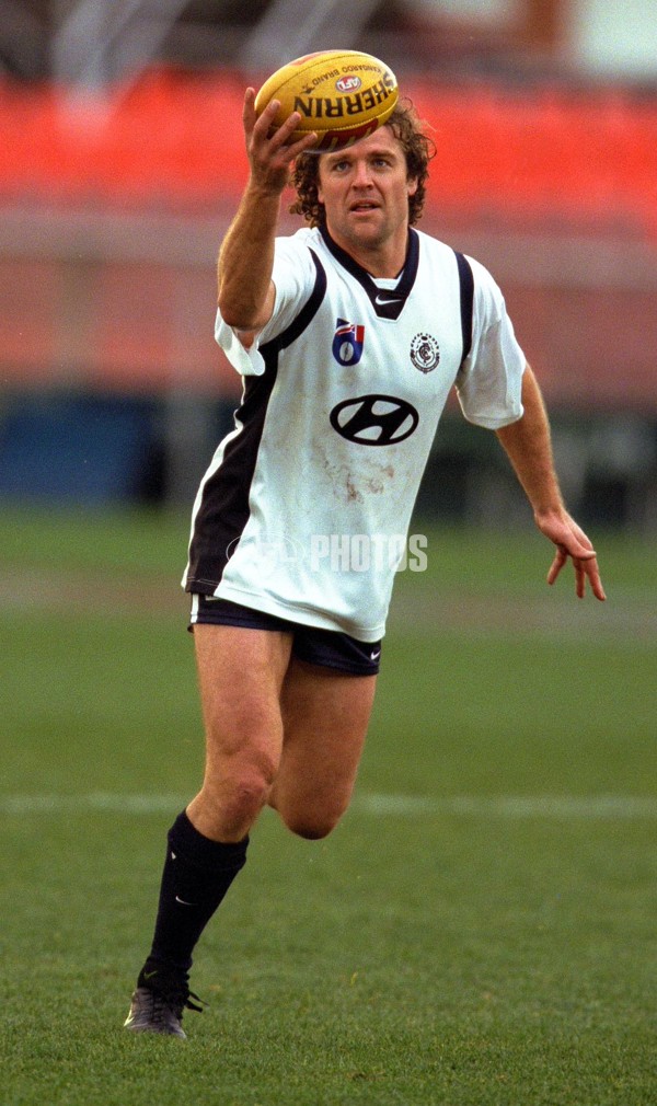 AFL 2000 Media - Carlton Training 190700 - 150967
