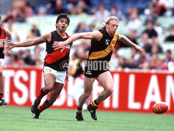 AFL 1998 Rd 1 - Richmond v Essendon - 163316
