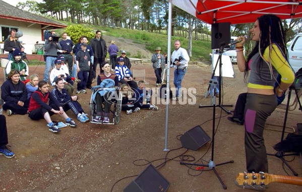 AFL 2000 Media - Challenge Camp 280600 - 164009
