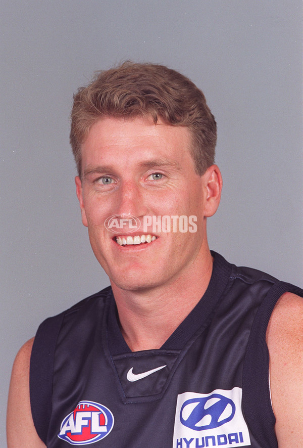 AFL 2000 Media - Carlton Team Portraits - 164200