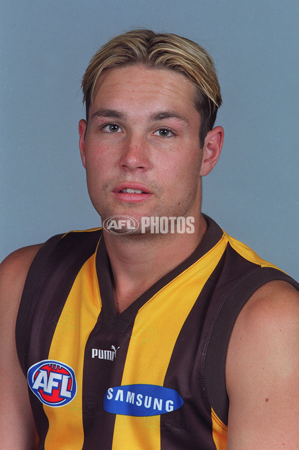 AFL 2000 Media - Hawthorn Team Portraits - 164271