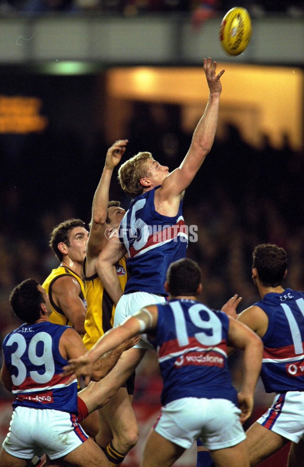 AFL 2000 Rd 22 - Western Bulldogs v Hawthorn - 165983