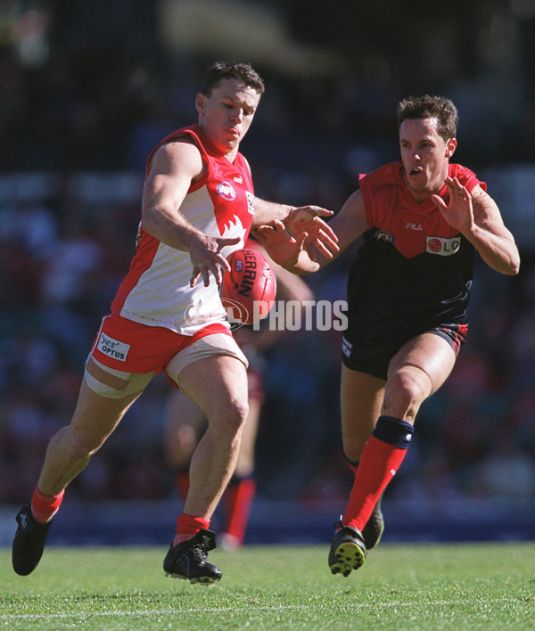 AFL 2001 Rd 20 - Sydney v Melbourne - 168089