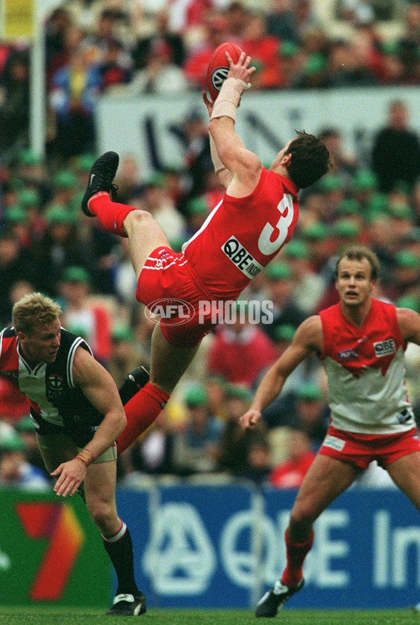 AFL 2001 Rd 21 - Sydney v St Kilda - 168128