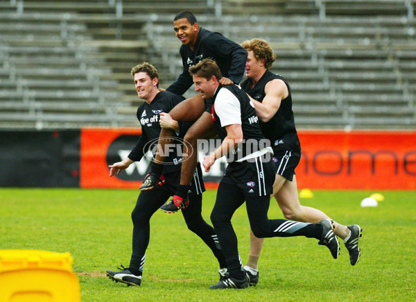 AFL 2003 Media - Collingwood Training 110803 - 170431