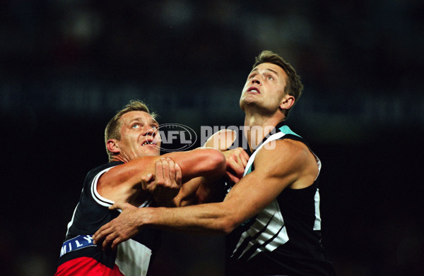 AFL 2000 Round 11 - St Kilda v Port Adelaide - 24076