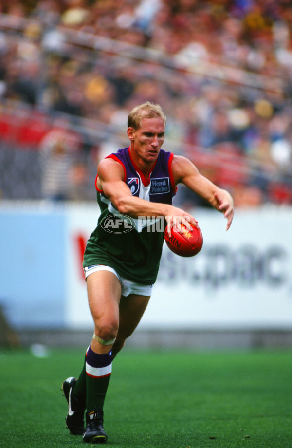 AFL 1995 - Fremantle Dockers - 25324