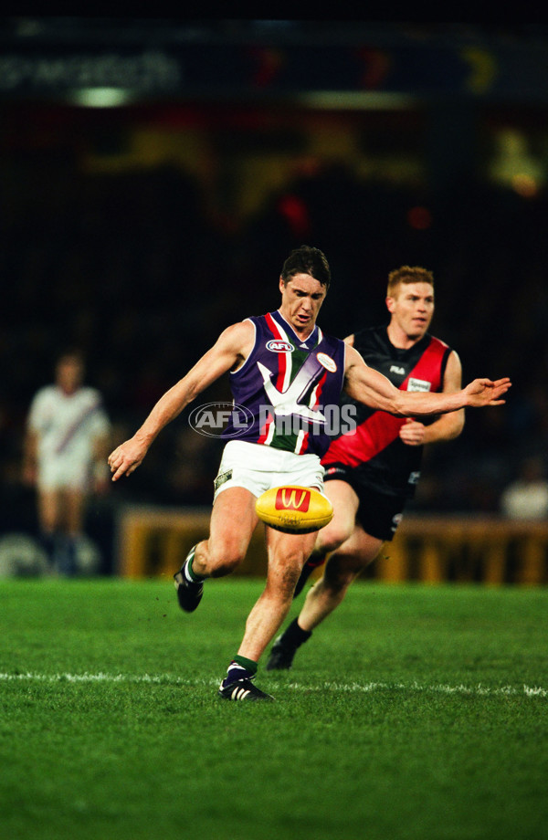 AFL 2000 Round 18 - Essendon v Fremantle - 25501