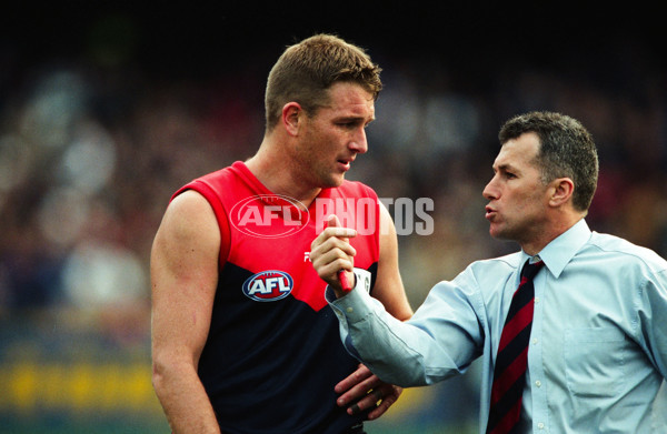 AFL 2000 Rd 21 - Melbourne v Geelong - 25930