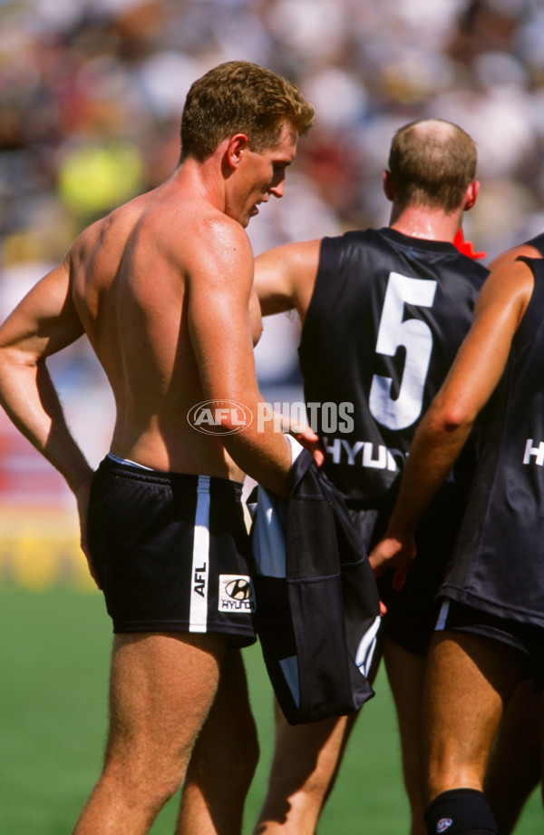 AFL 2000 Round 1 - Carlton v Brisbane - 26985