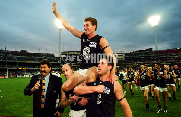 AFL 2000 Rd 13 - Melbourne v Carlton - 26990
