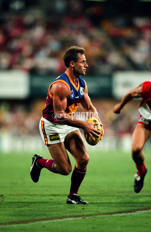 AFL 1998 Rd 2 - Brisbane v Sydney - 30522