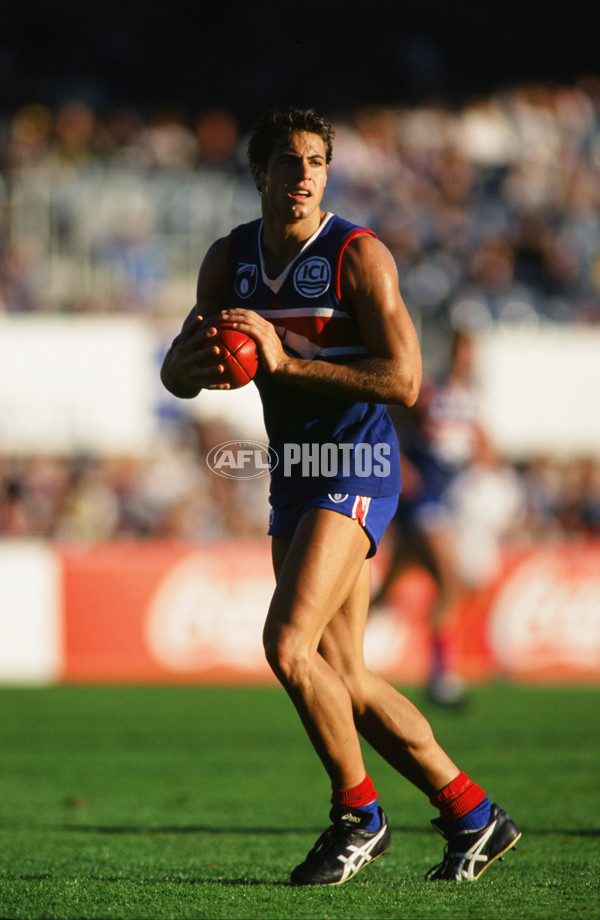 AFL 1997 Round 5 - Western Bulldogs v Adelaide - 30698