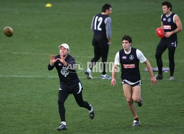 AFL 2004 Media - Carlton Blues Training 270704 - 64209