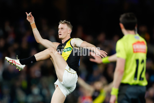 AFL 2023 Round 21 - Western Bulldogs v Richmond - A-41674722