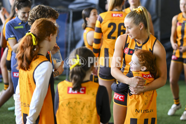 AFLW 2023 Media - Hawthorn Team Photo Day - A-41793034