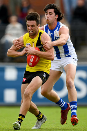 VFL22RiNM23JC1285.jpg