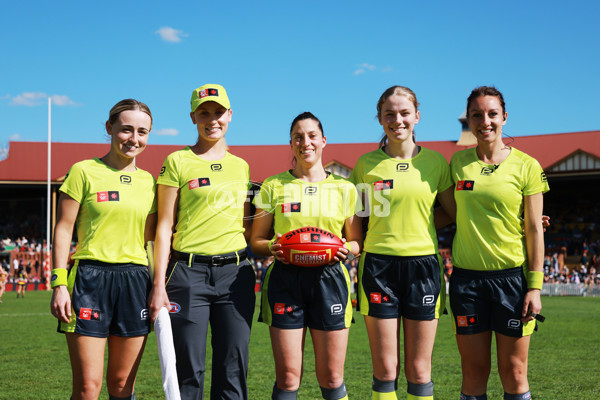AFLW 2023 Round 01 - Adelaide v Port Adelaide - A-42636897