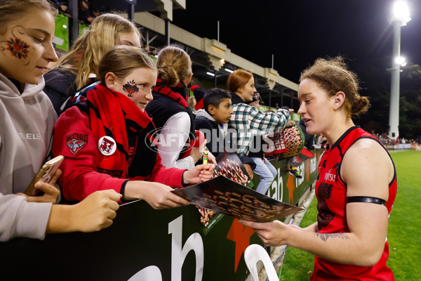 AFLW 2023 Round 01 - Hawthorn v Essendon - A-42660692